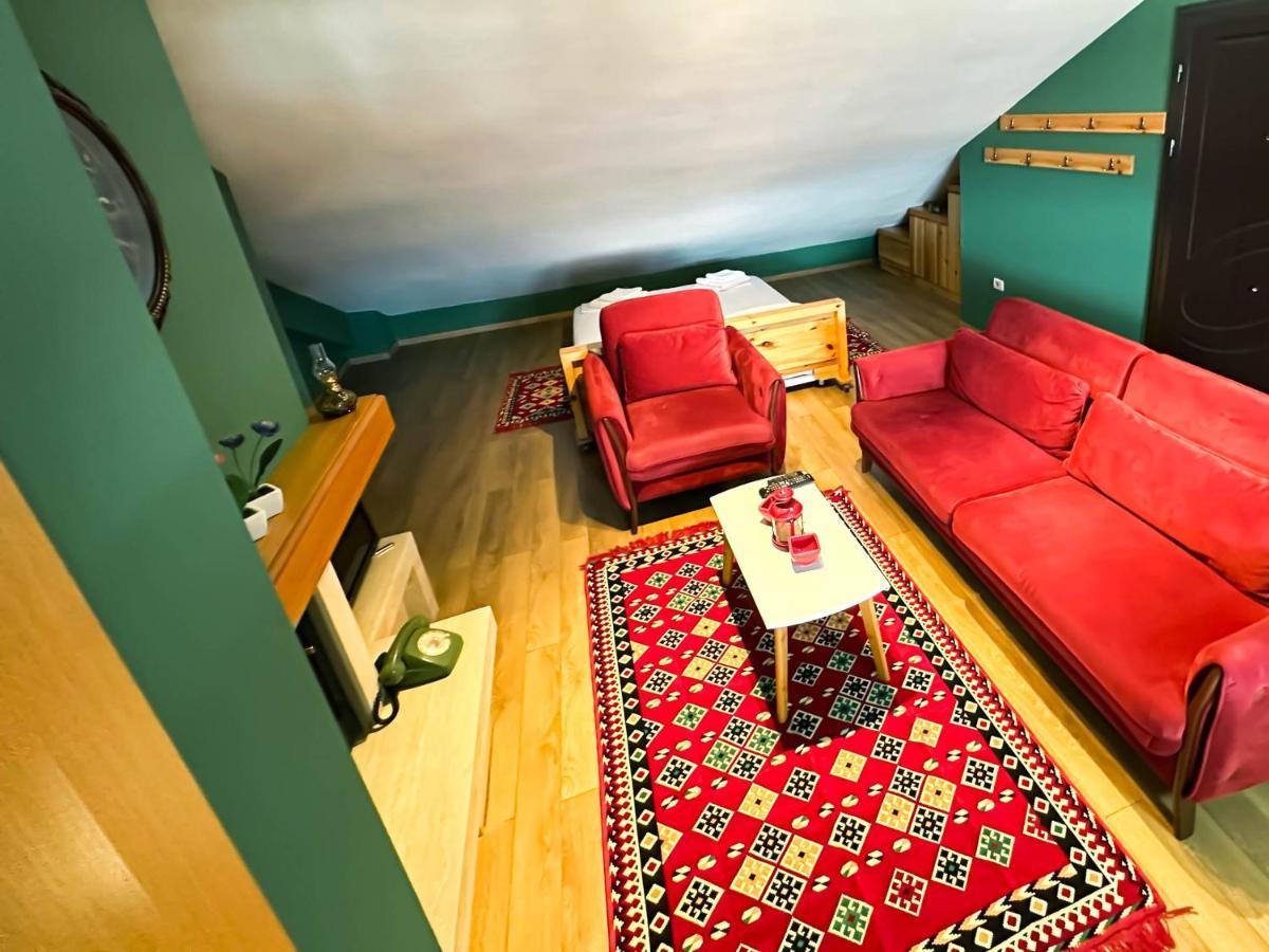 Cozy Elegance Above Korca Lejlighed Eksteriør billede